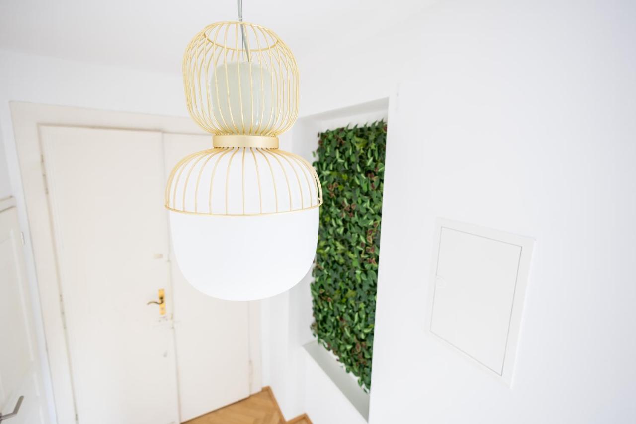 Large Garden-View Balcony Comfort Retreat 1020-Vienna Viena Exterior foto